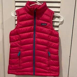 Like new Patagonia puffer vest girls size 10